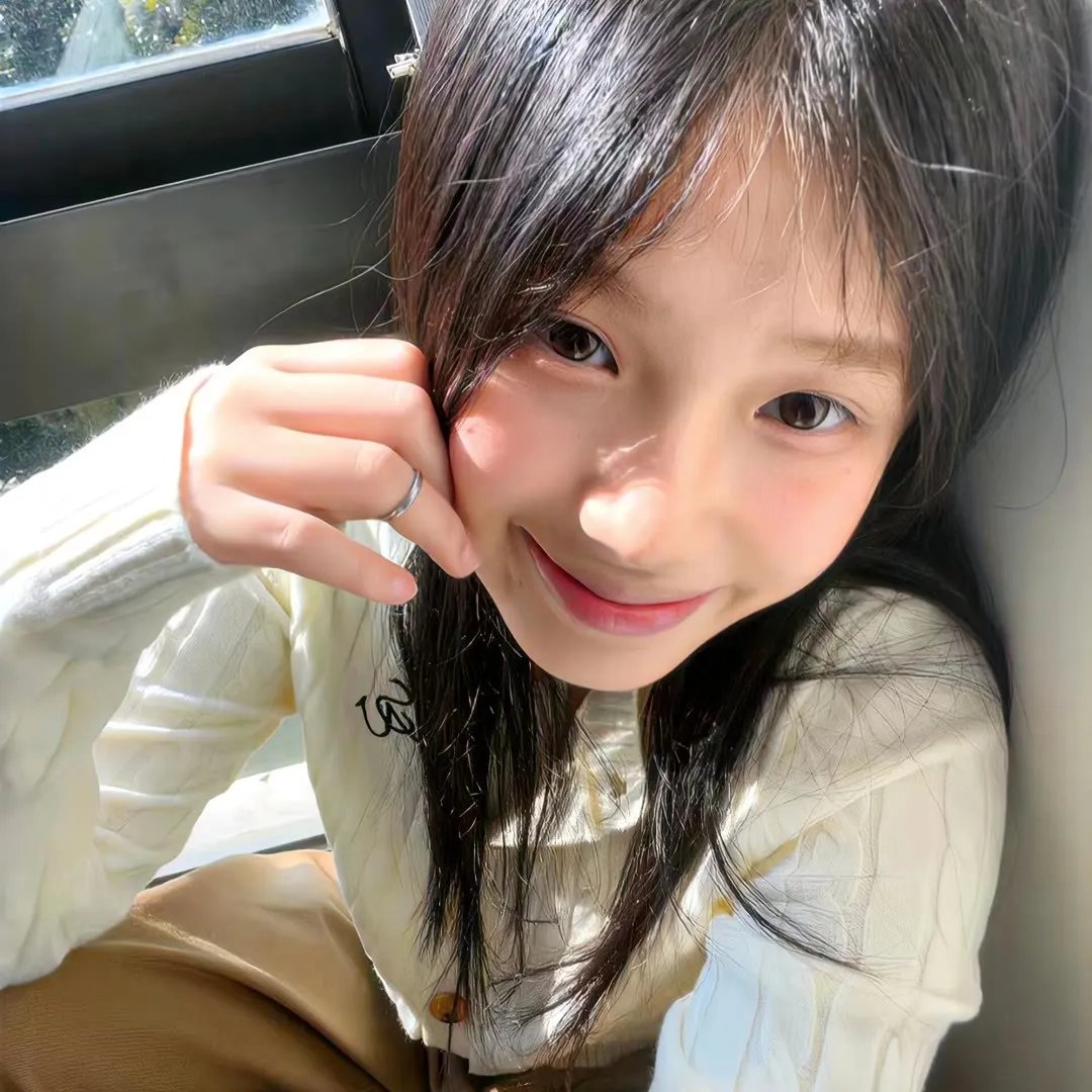 花花公子 封面